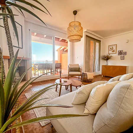 Сasa de vacaciones House With Amazing Sea View *